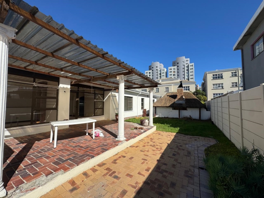 To Let 6 Bedroom Property for Rent in Table View Western Cape